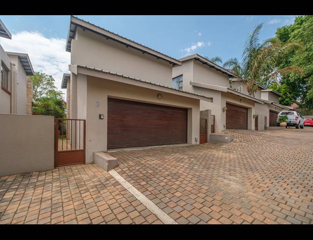 3 BEDROOM DUPLEX FOR SALE IN BLACKHEATH